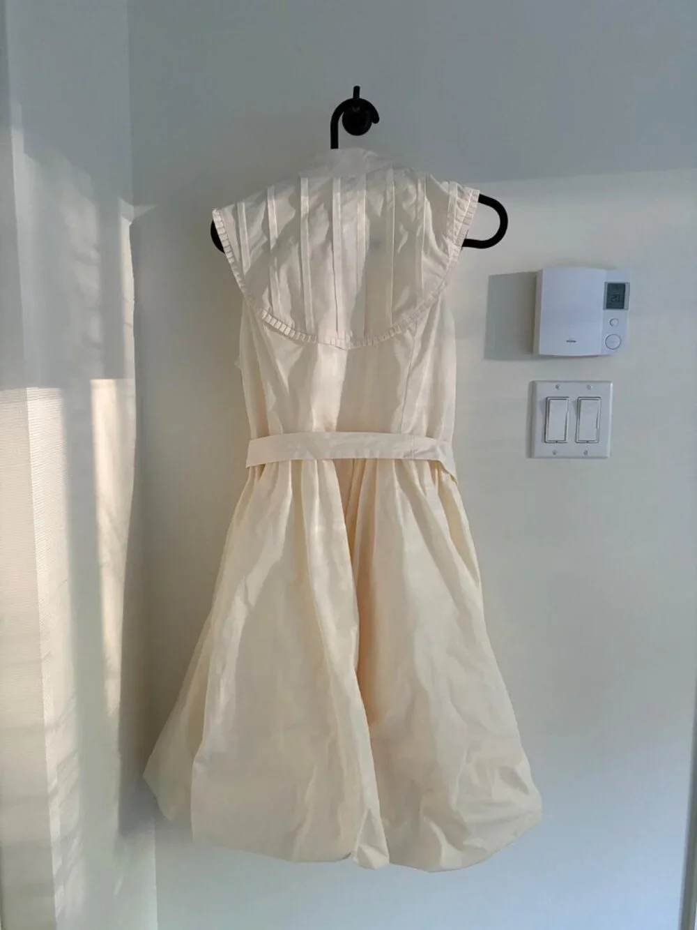 Off-white evening dress - Picture 2 of 5